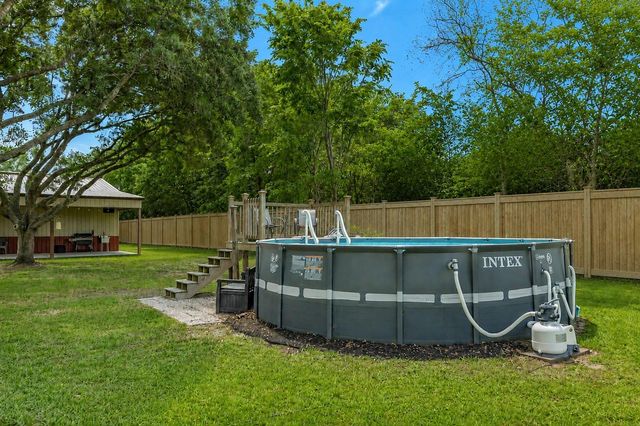 5620 County Road 166, Alvin, TX 77511