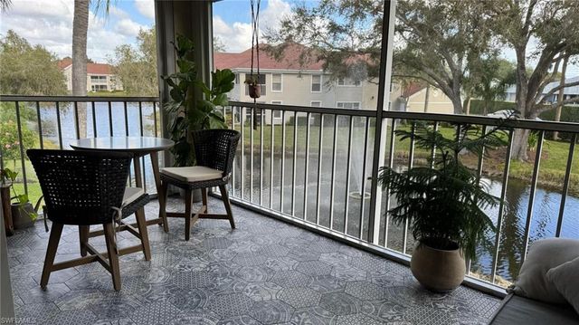 9828 Luna CIR H202, Naples, FL 34109