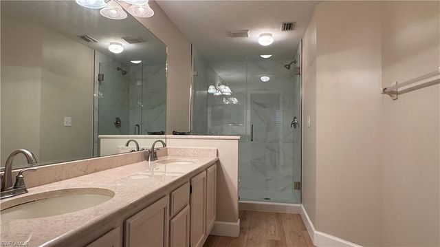 9828 Luna CIR H202, Naples, FL 34109