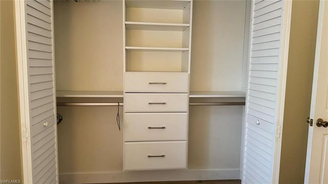9828 Luna CIR H202, Naples, FL 34109