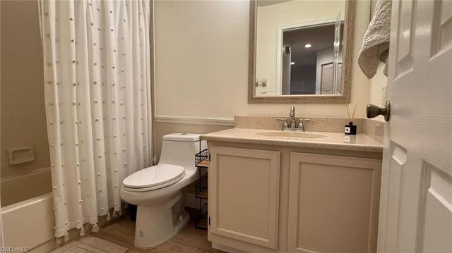 9828 Luna CIR H202, Naples, FL 34109