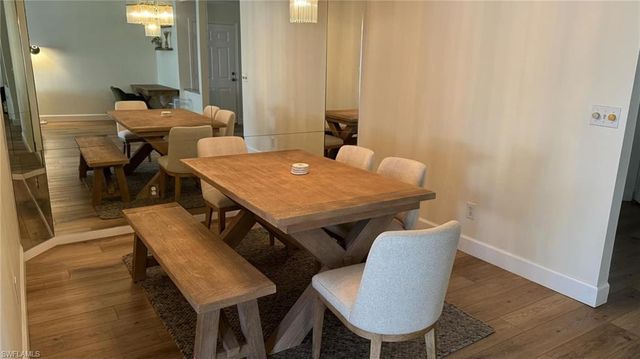 9828 Luna CIR H202, Naples, FL 34109
