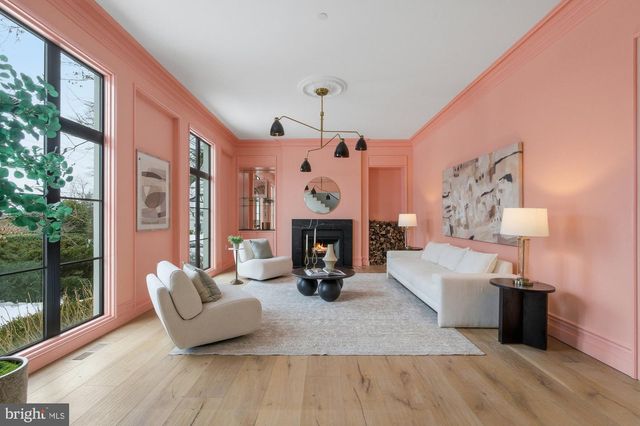 4929 LOWELL ST NW, Washington, DC 20016