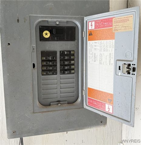 3634 Moyer Road, Wheatfield, NY 14120