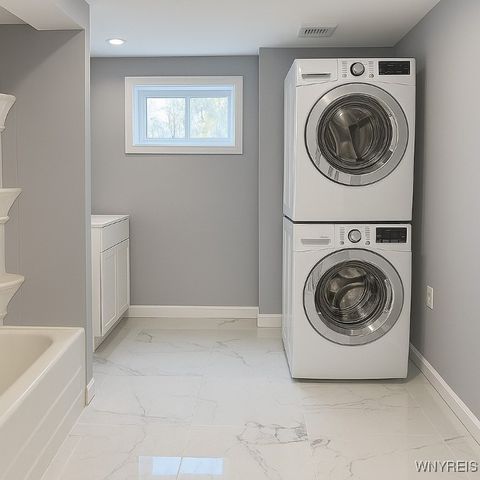 3634 Moyer Road, Wheatfield, NY 14120