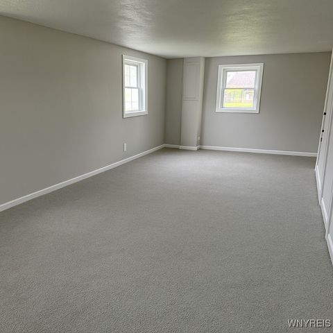 3634 Moyer Road, Wheatfield, NY 14120