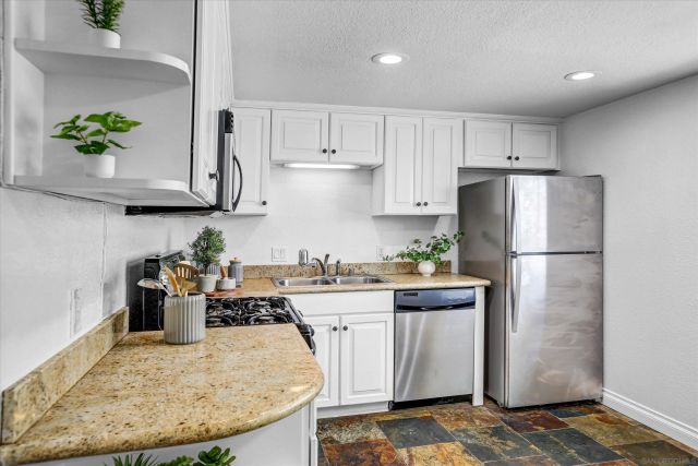1964 Missouri St 2, San Diego, CA 92109