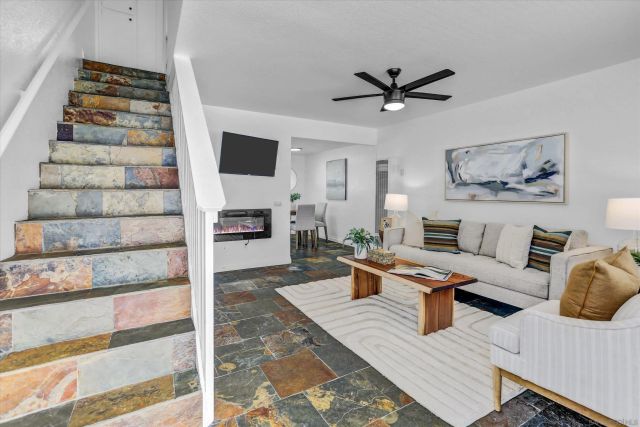 1964 Missouri St 2, San Diego, CA 92109