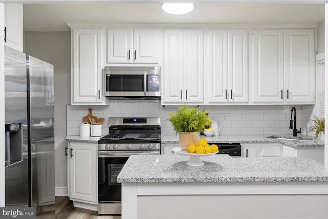 1405 DELVALE AVE, Baltimore, MD 21222