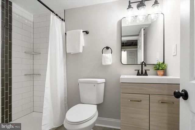 1405 DELVALE AVE, Baltimore, MD 21222