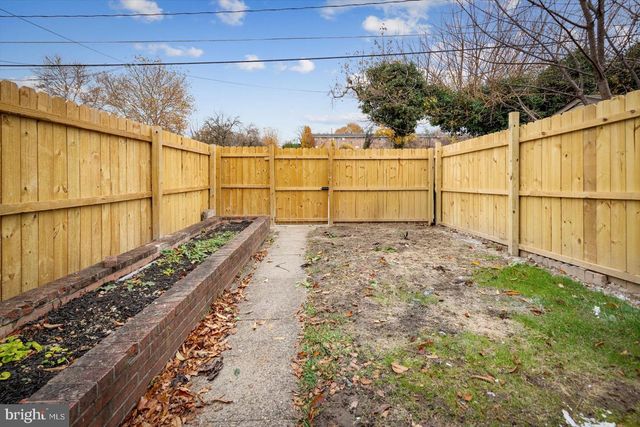 1405 DELVALE AVE, Baltimore, MD 21222