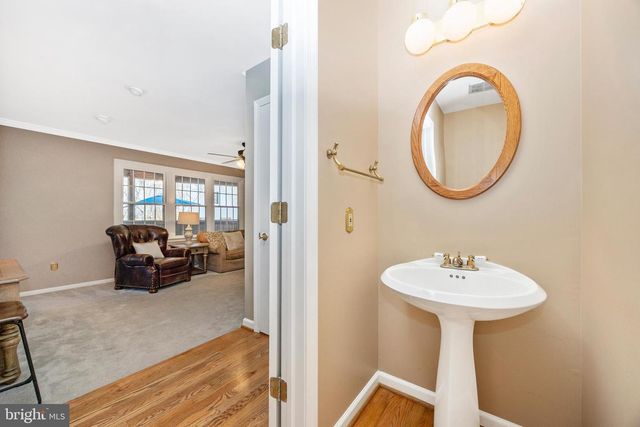 925 SUNSET VALLEY DR, Sykesville, MD 21784