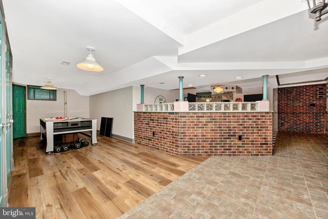 925 SUNSET VALLEY DR, Sykesville, MD 21784