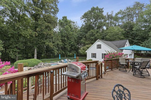 925 SUNSET VALLEY DR, Sykesville, MD 21784