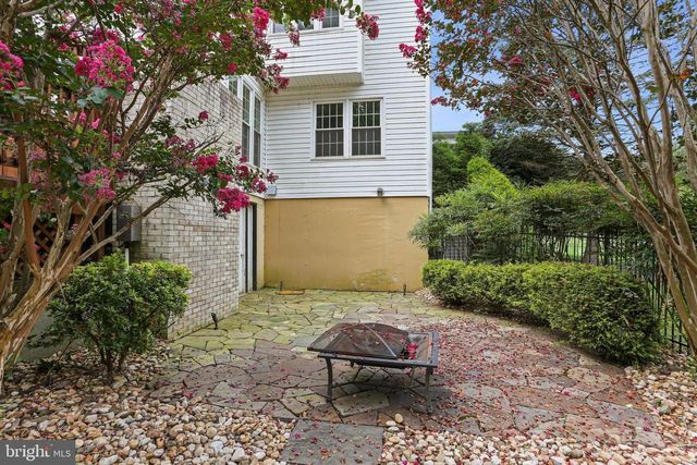 925 SUNSET VALLEY DR, Sykesville, MD 21784