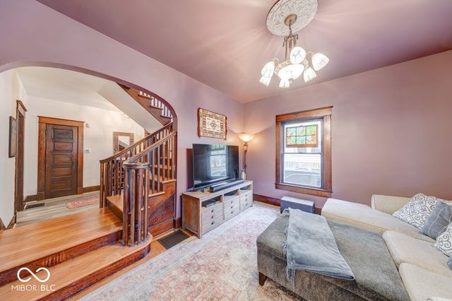 450 E Madison Street, Franklin, IN 46131