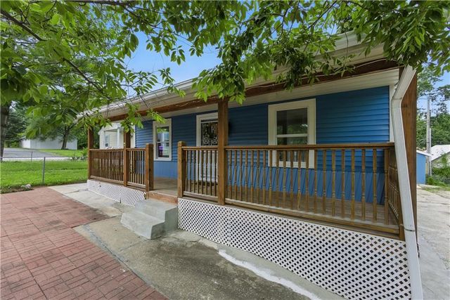 814 S Saville Avenue, Independence, MO 64052