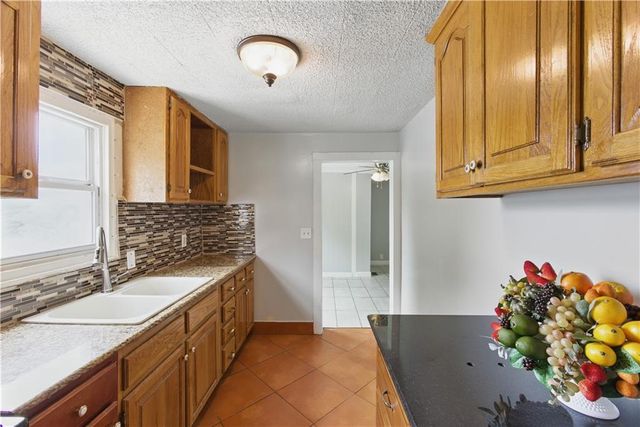 814 S Saville Avenue, Independence, MO 64052