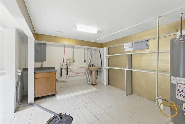 814 S Saville Avenue, Independence, MO 64052