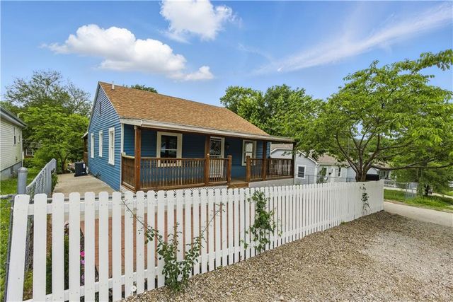 814 S Saville Avenue, Independence, MO 64052