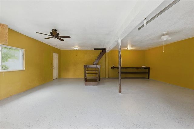 814 S Saville Avenue, Independence, MO 64052