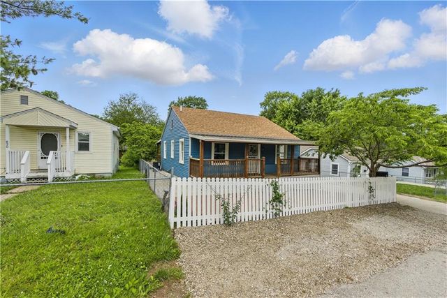 814 S Saville Avenue, Independence, MO 64052