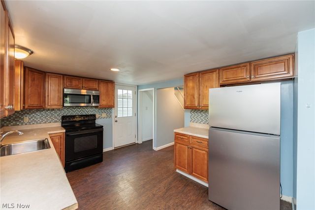 6035 Chapel Road, Madison, OH 44057
