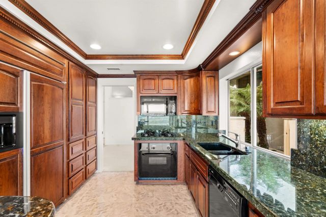 13286 Ocean Vista Rd, San Diego, CA 92130