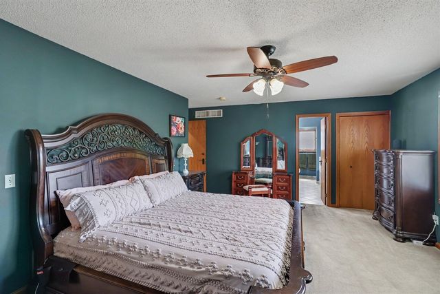 2685 Hunters Point, Kalamazoo, MI 49048