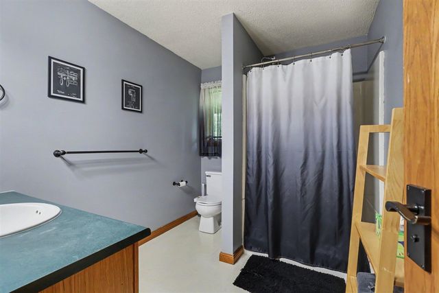 2685 Hunters Point, Kalamazoo, MI 49048
