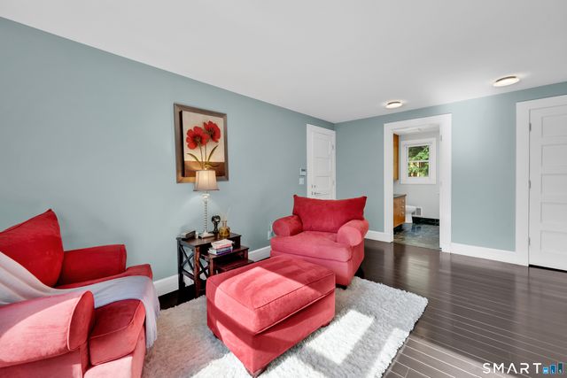 204 Braeside Drive, Hamden, CT 06514