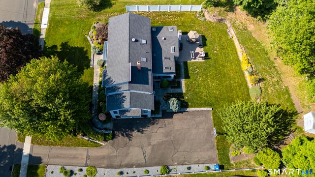 204 Braeside Drive, Hamden, CT 06514