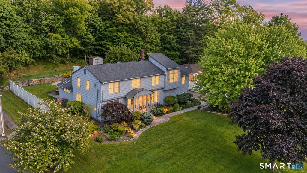 204 Braeside Drive, Hamden, CT 06514