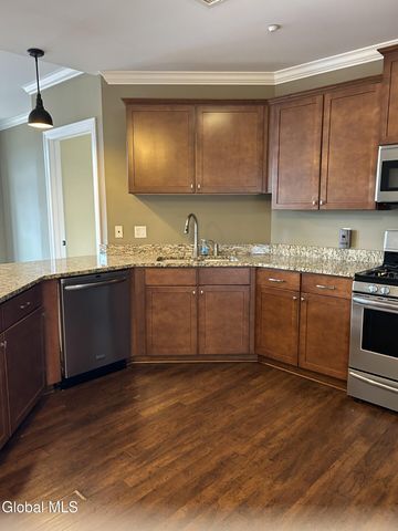 17 Chapel Street APT 602, Albany, NY 12210