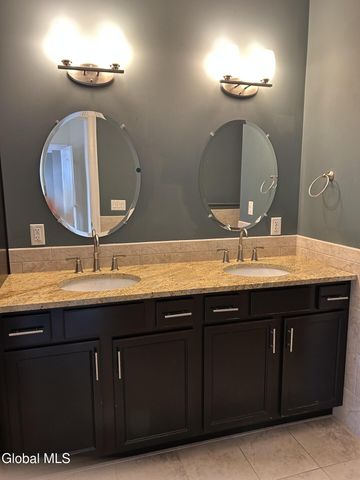 17 Chapel Street APT 602, Albany, NY 12210