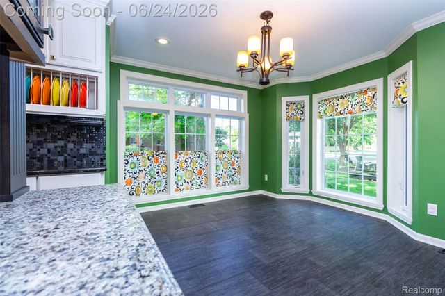 21170 Outer Drive Drive, Dearborn, MI 48124