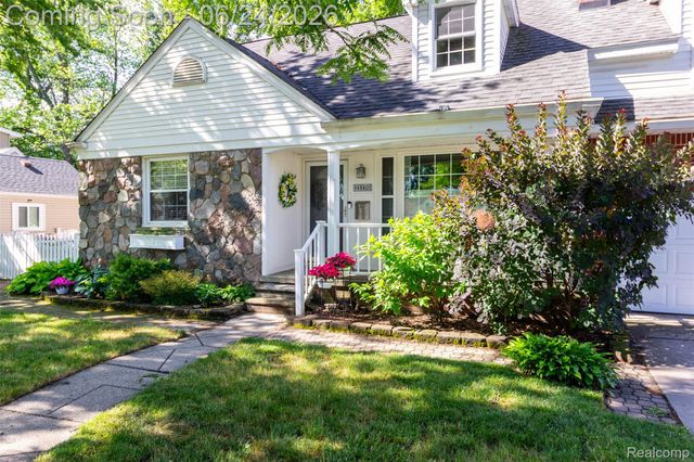 21170 Outer Drive Drive, Dearborn, MI 48124