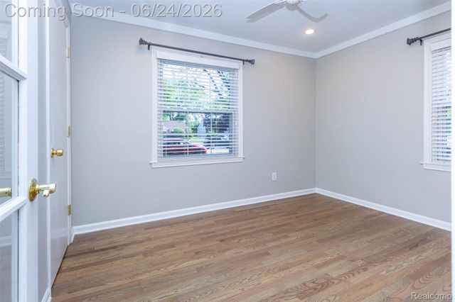 21170 Outer Drive Drive, Dearborn, MI 48124