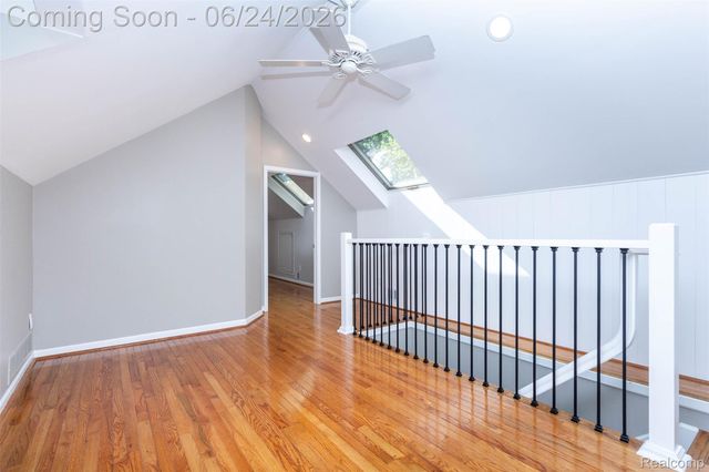 21170 Outer Drive Drive, Dearborn, MI 48124