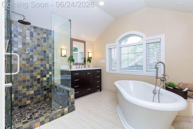 21170 Outer Drive Drive, Dearborn, MI 48124