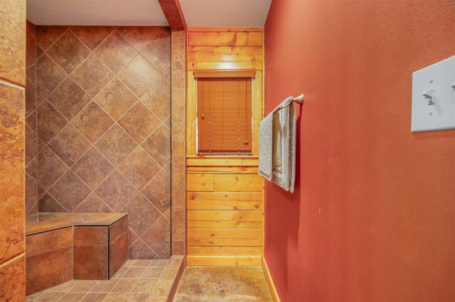 1426 Cr 2152, Rock Island, TX 77470