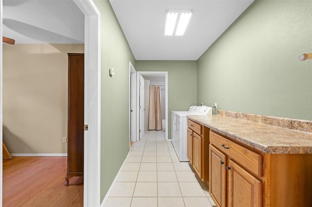 1426 Cr 2152, Rock Island, TX 77470