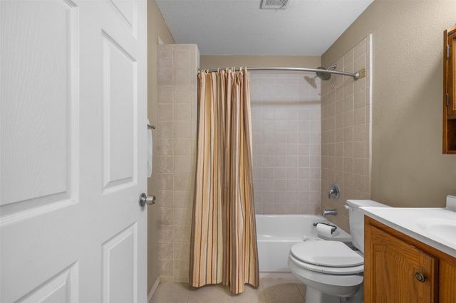 1426 Cr 2152, Rock Island, TX 77470