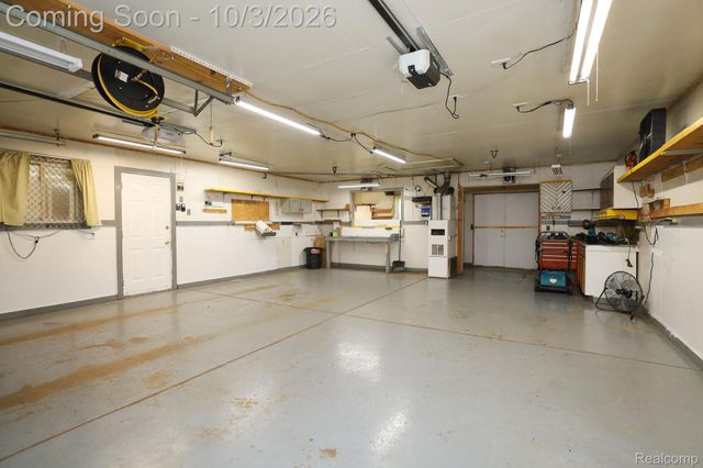 5072 Joangay Boulevard, Waterford Charter Township, MI 48327