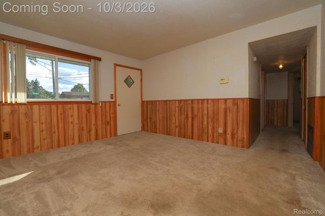 5072 Joangay Boulevard, Waterford Charter Township, MI 48327