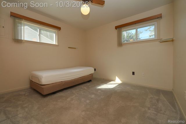 5072 Joangay Boulevard, Waterford Charter Township, MI 48327