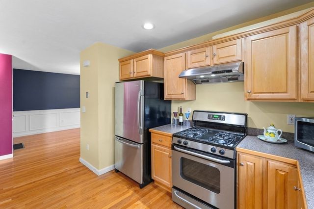 42 Castine St A, Worcester, MA 01606