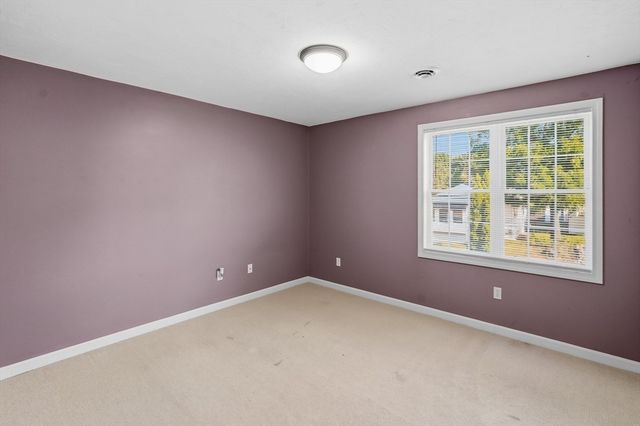 42 Castine St A, Worcester, MA 01606