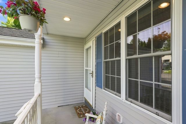 42 Castine St A, Worcester, MA 01606