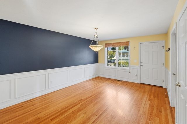 42 Castine St A, Worcester, MA 01606